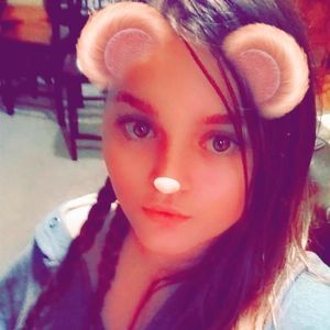 Meet your Posher, Michaela